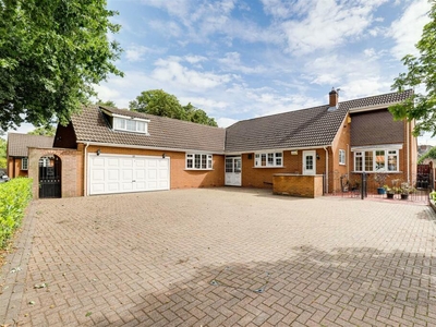 3 bedroom detached bungalow for sale in Plains Farm Close, Mapperley, Nottinghamshire, NG3 5RE, NG3