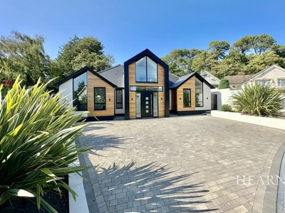4 bedroom detached house for sale in Branksome Wood Gardens, Bournemouth, BH2