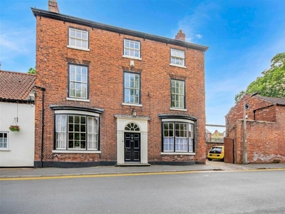 6 bedroom link detached house for sale in Leigh House, 4 Wharf Street, Bawtry, Doncaster, DN10 6HZ, DN10