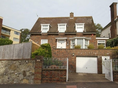 2 bedroom detached house for sale in Arundel Road, Eastbourne, BN21