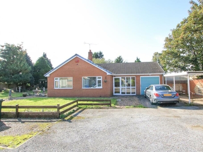3 bedroom detached bungalow for sale in Mill Hill Close, Sprotbrough, Doncaster, DN5