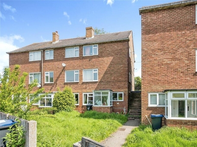 4 bedroom maisonette for sale in St. Stephens Court, Canterbury, Kent, CT2