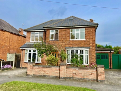 5 bedroom detached house for sale in Glenville Avenue, Glen Parva, Leicester, Leicestershire. LE2 9JF, LE2