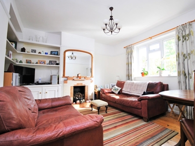 Terraced House to rent - Cobland Road, London, SE12