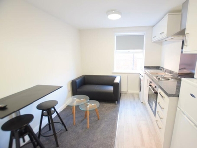 1 bedroom flat for rent in Carholme Road - Student Apartment - 24/25, LN1