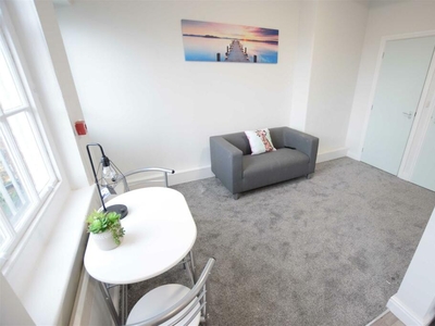 1 bedroom flat for rent in Colbeck Chambers - High Street - Student Apartment - 23/24, LN5