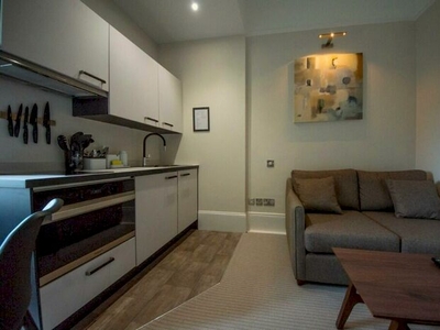 1 Bedroom Serviced Apartments To Rent