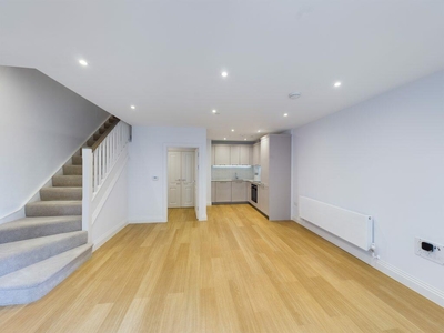 2 bedroom flat for rent in Carraway Street, Reading, RG1 3GB – 2 Bedrooms Flat, RG1