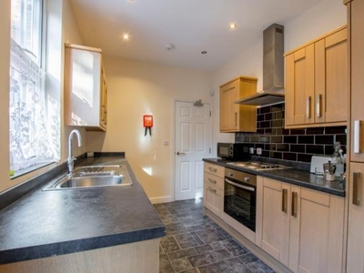 4 bedroom house share for rent in Pybus Street, Derby, Derbyshire, DE22
