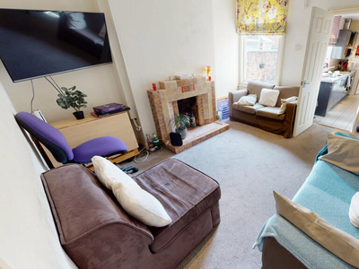 4 bedroom terraced house for rent in Ely Street | Student House | 24/25, LN1