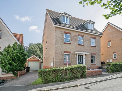 Stour Close, HARWICH - 5 bedroom detached house