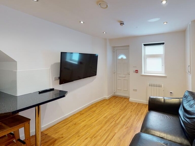 Studio flat for rent in Studio 1, 50 Glasshouse Street, Nottingham, Nottinghamshire, NG1 3LX, NG1