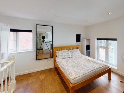 Studio flat for rent in Studio 2, 50 Glasshouse Street, Nottingham, Nottinghamshire, NG1 3LX, NG1