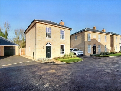 Chestnut Drive, Loddon, Norwich, Norfolk, NR14 3 bedroom house in Loddon
