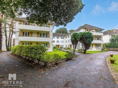 2 Bedroom Apartment For Sale In 22 Manor Road, Bournemouth