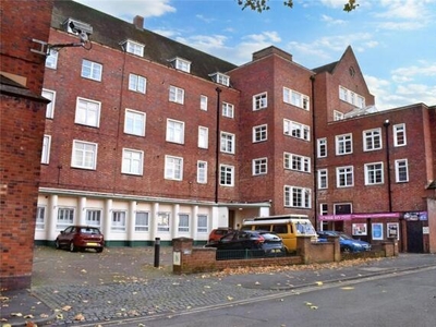 2 Bedroom Apartment For Sale In Droitwich Spa