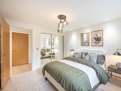 3 Bedroom Apartment For Sale In Colinton Road, Edinburgh
