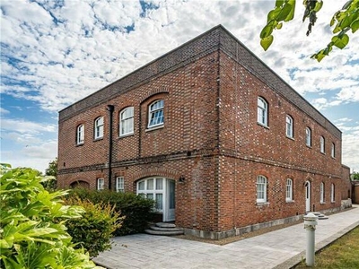 3 Bedroom Apartment For Sale In Portsmouth