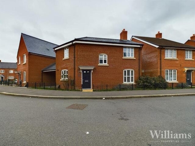 3 Bedroom Link Detached House For Sale In Berryfields
