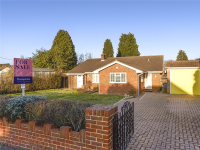 3 bedroom property for sale in Leith Road, DORKING, RH5