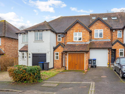 3 Bedroom Semi-detached House For Sale In Beaconsfield