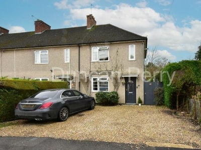3 Bedroom Semi-detached House For Sale In Potters Bar, Hertfordshire
