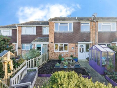 3 Bedroom Terraced House For Sale In Wootton