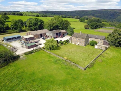 4 Bedroom Country House For Sale In Fox Lane, Holmesfield
