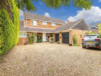 4 Bedroom Detached House For Sale In Edlesborough, Buckinghamshire