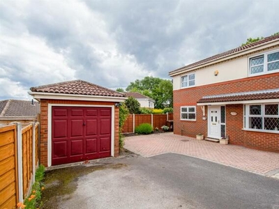 4 Bedroom Detached House For Sale In Outwood