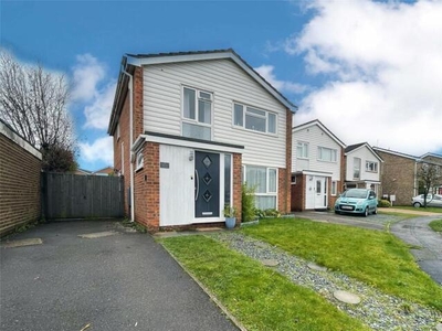 4 Bedroom Detached House For Sale In Wokingham, Berkshire