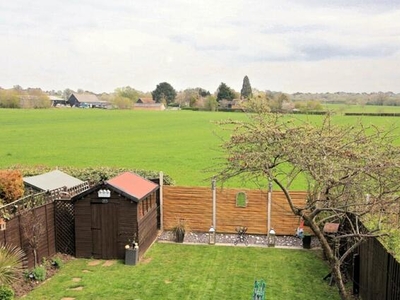 4 Bedroom Detached House For Sale In Woolmer Green, Hertfordshire