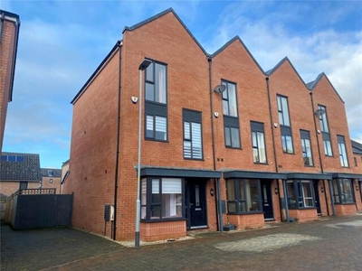 4 Bedroom End Of Terrace House For Sale In Preston, Lancashire