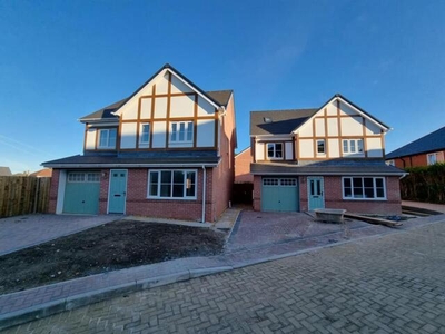 5 Bedroom Detached House For Sale In Rock Lea Close