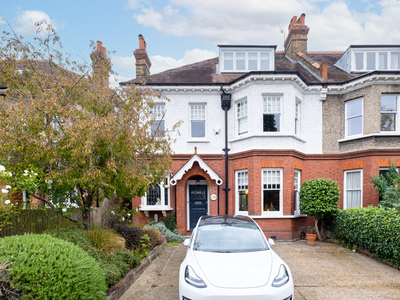 5 bedroom property for sale in Perry Vale, London, SE23
