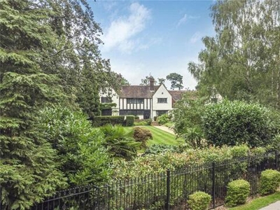 7 Bedroom Detached House For Sale In Hadley Common, Barnet