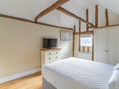 1 Bedroom Apartment For Rent In Bishops Stortford, Herts