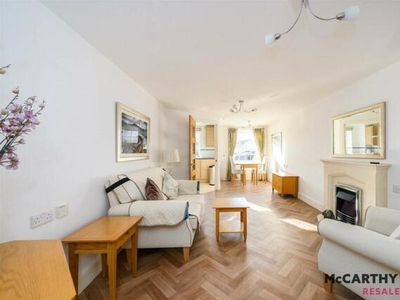 1 Bedroom Apartment For Sale In Chipping Ongar, Essex