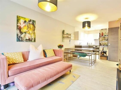 1 Bedroom Flat For Sale In Lion Court Lion Wharf Road