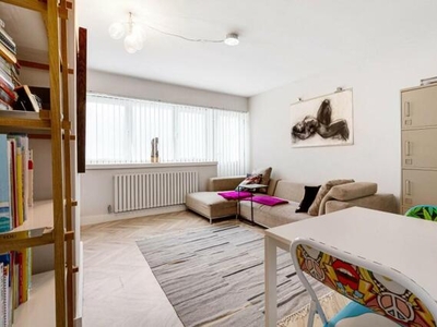 1 Bedroom Flat For Sale In Wanstead