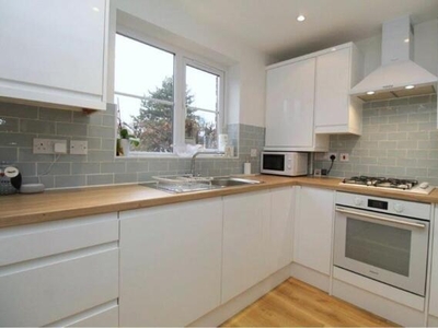 1 Bedroom Ground Floor Flat For Sale In Chatham