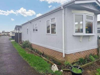 1 Bedroom Park Home For Sale In Hayling Island, Hampshire