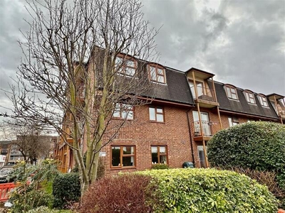 1 Bedroom Retirement Property For Sale In Chalkwell Park Drive