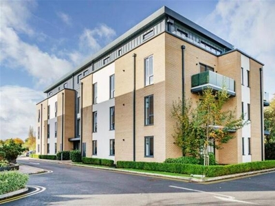 2 Bedroom Apartment For Rent In Angus Court, Thame