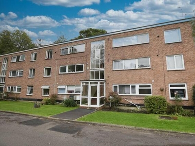 2 Bedroom Apartment For Sale In Chandlers Ford, Hampshire