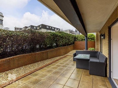 2 Bedroom Apartment For Sale In Marina Close, Bournemouth