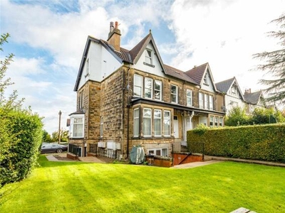2 Bedroom Apartment For Sale In Roundhay, Leeds