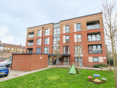 2 Bedroom Apartment For Sale In South Ruislip