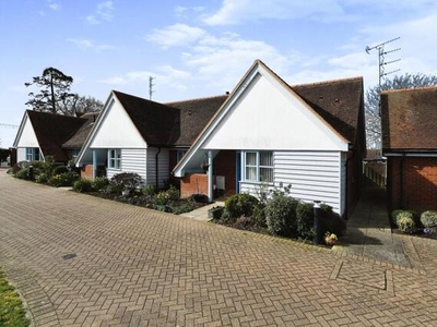 2 Bedroom Bungalow For Sale In Chelmsford, Essex