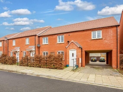 2 Bedroom Coach House For Sale In Bicester, Oxfordshire